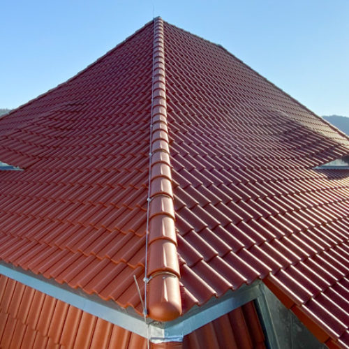 Dachdecker Eichsfeld Fassadenverkleidung Spenglerarbeiten Flachdachabdichtungen Dämmarbeiten Schneider und Siebert